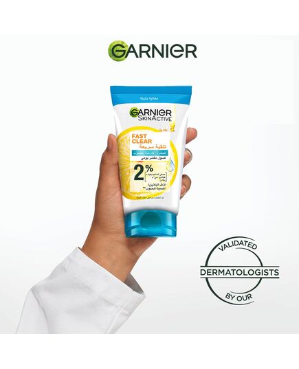 Garnier Skinactive Fast Clear 3-in-1 Face Wash, For Acne Prone Skin, with Salicylic Acid and Vitamin C, 50ml