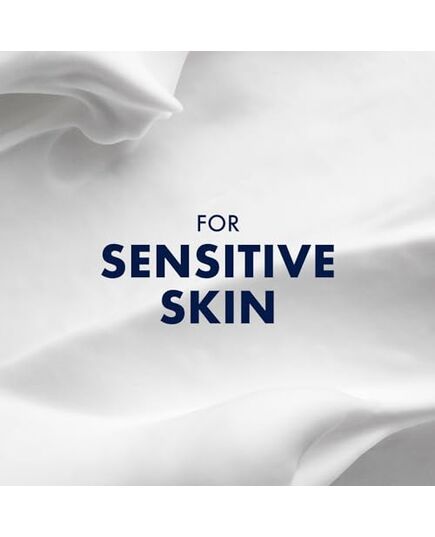 Gillette Shaving Foam for Sensitive Skin with Aloe Vera, 200ml – Hydrating, Protective, and Soothing Formula for Men – Lightly Fragranced, Alcohol-Free, Dermatologist-Tested