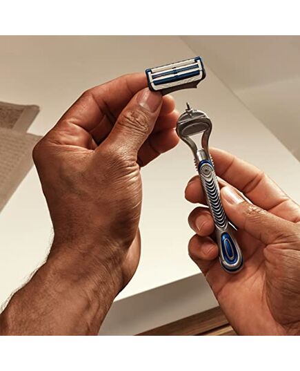 Gillette SkinGuard Sensitive Razor Refill Blades, Packaging May Vary – Pack of 4