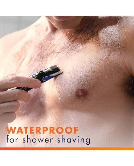 Gillette Styler, 1 Beard Trimmer for Men with 1 ProGlide Razor Blade Refill, 1 Battery, 3 Comb Attachments, Waterproof