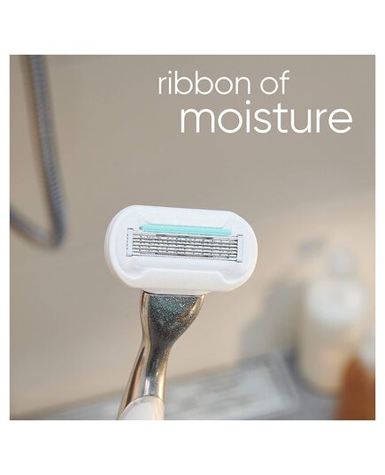 Gillette Venus Deluxe Smooth Sensitive Refill Blades, Packaging May Vary – Pack of 4