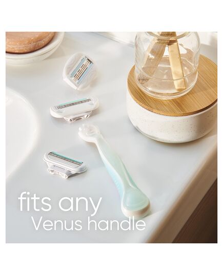 Gillette Venus Smooth Sensitive Shaving Razor - One Handle + 2 Blade Refills - Green