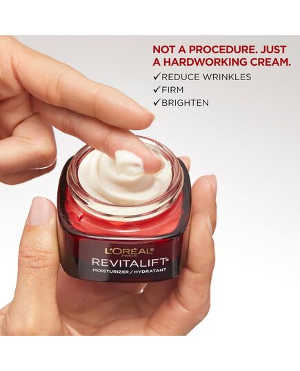 L'OREAL PARIS Skincare Revitalift Triple Power Anti-Aging Face Moisturizer with Pro Retinol, Hyaluronic Acid & Vitamin C to reduce wrinkles, firm and brighten skin, 1.7 Oz - (Packaging May Vary)