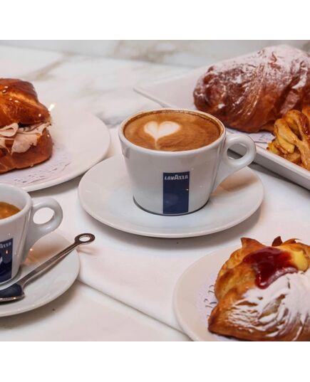 Lavazza Beans Coffee Blend, Tierra Selection 100% Arabica, Dark Roast, 1 Kg Pack